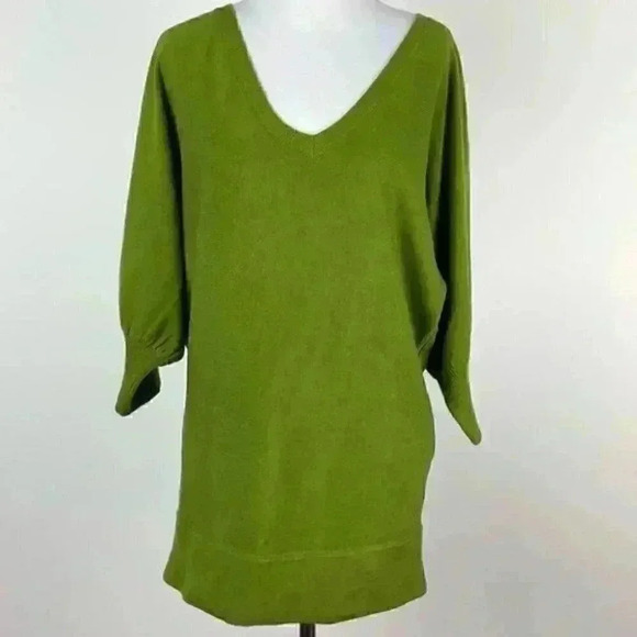 New York and Co sweater size XS Green V-neck Dolan - Picture 12 of 12